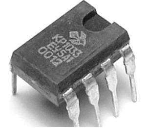 КР1033ЕУ5А1